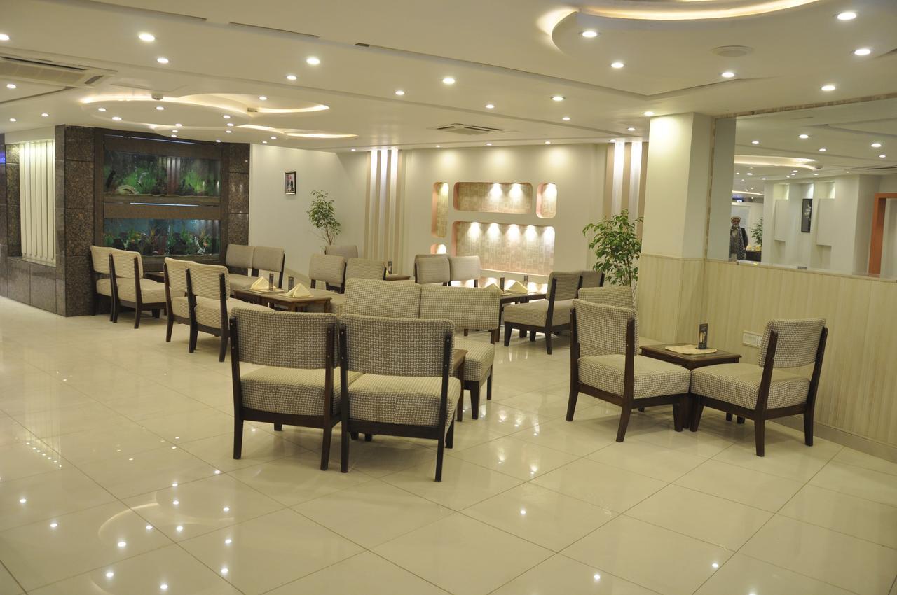 Fort Continental Hotel Peshawar Esterno foto