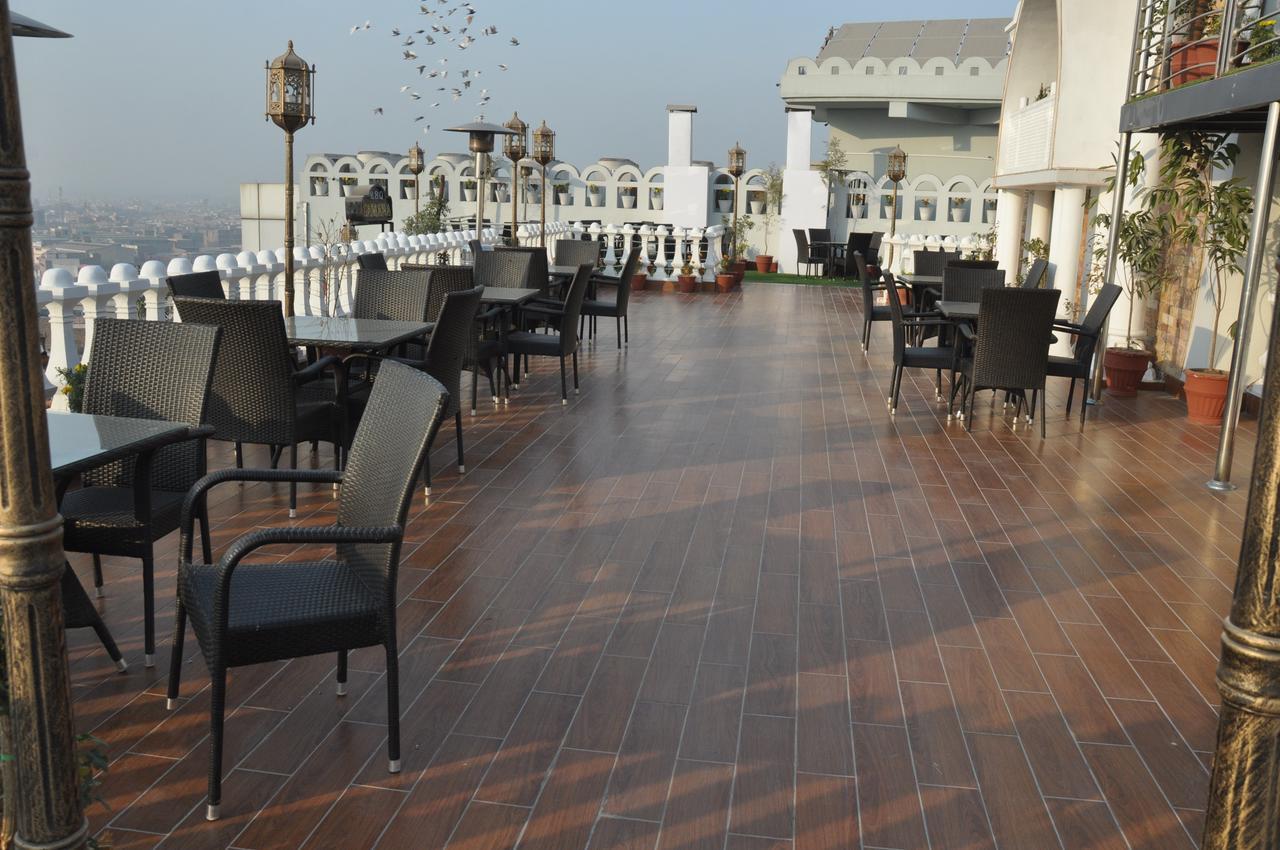 Fort Continental Hotel Peshawar Esterno foto