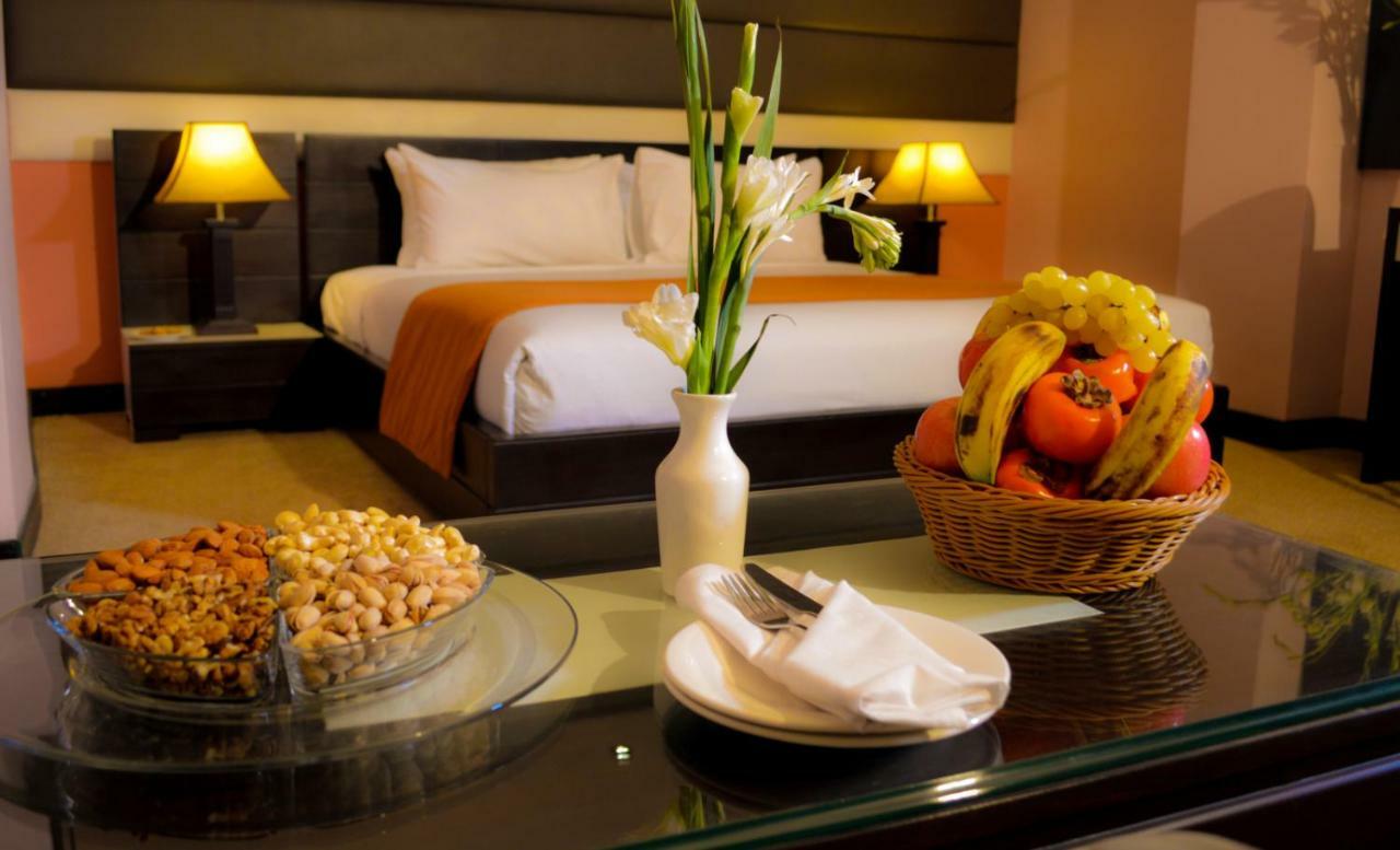 Fort Continental Hotel Peshawar Esterno foto